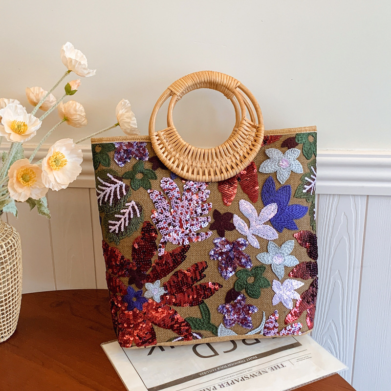 Sequin Flower Graphic Top Hand - Interior Design Graphic Design 评论和价格